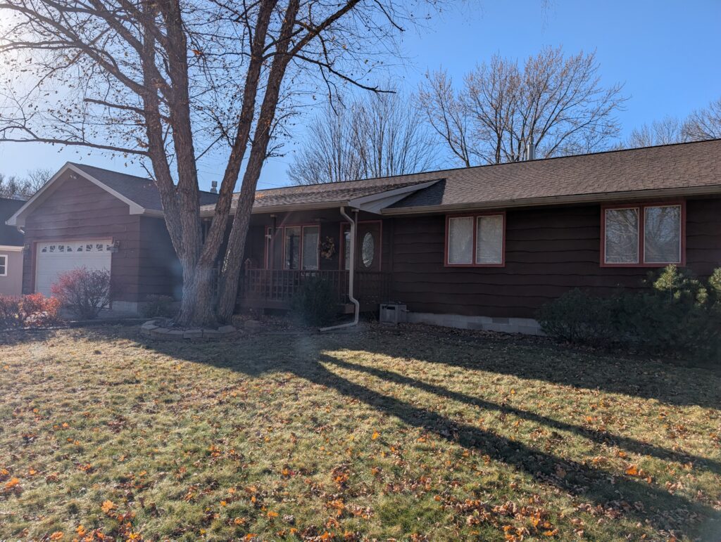 New Leafree guards in Albert Lea