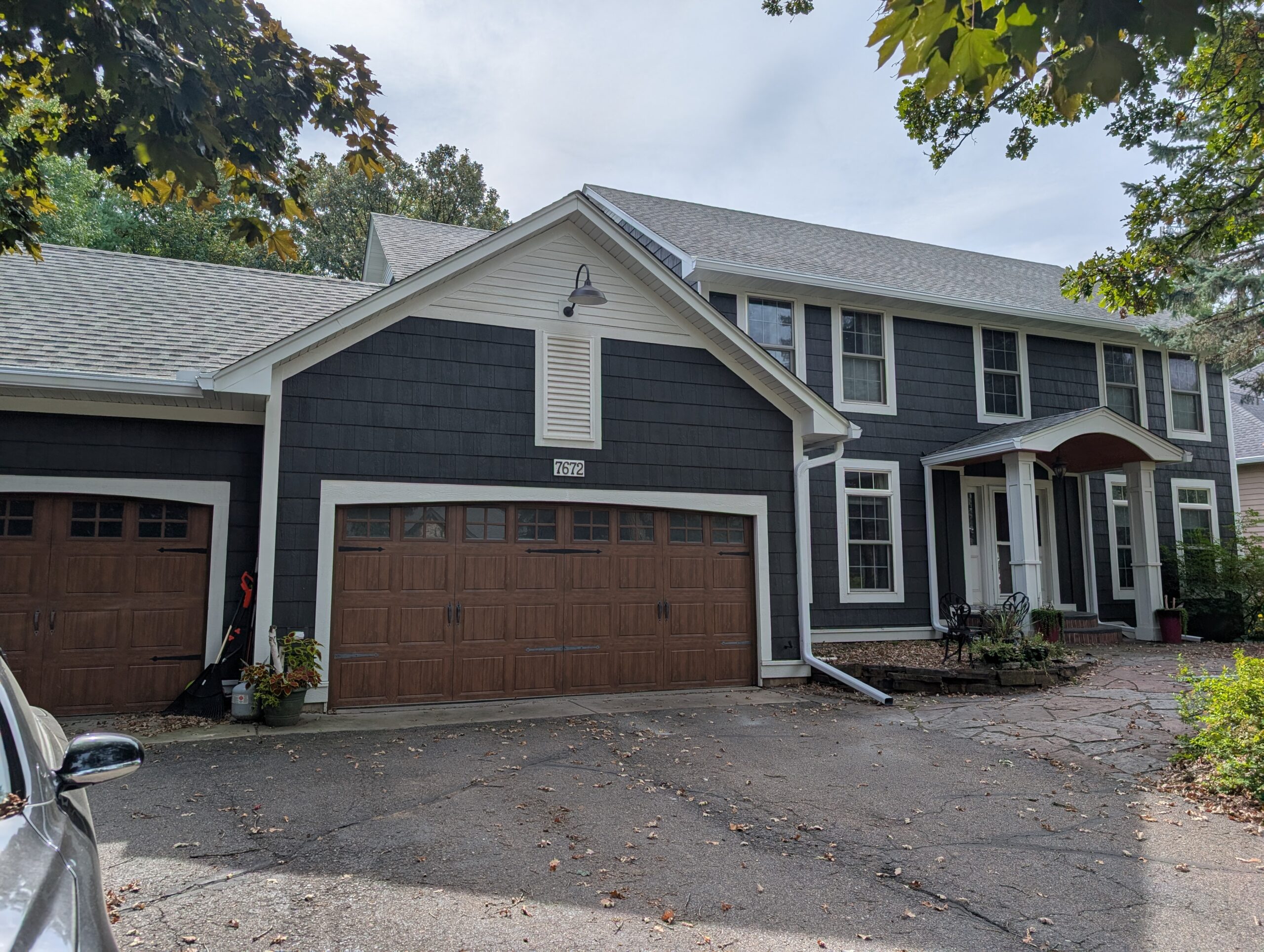 New gutters and Leaf Guards Installed on new home in Apple Valley, MN